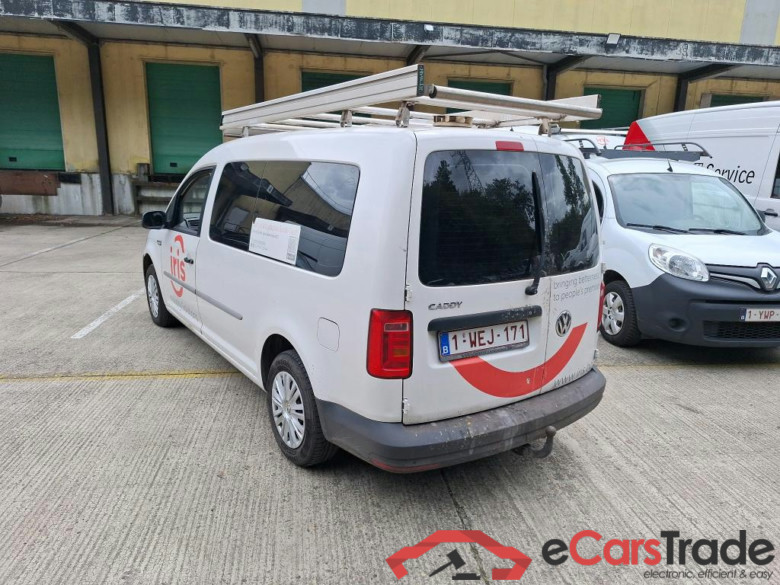 VOLKSWAGEN CADDY MAXI DIESEL - 2015 2.0 TDi SCR Conceptline Transfo Van #2