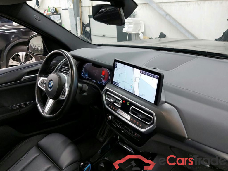 BMW I - BMW IX3 286PK With Climatic & Navigation & Cruise Control & Electric Heated Seats & Pano Roof & Foldable Trailer Hook * ELECTRIC * #3