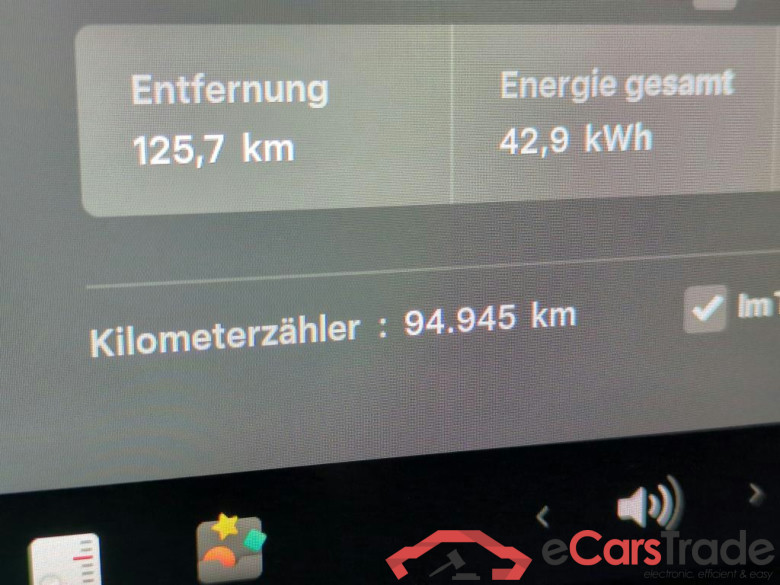 TESLA Model 3 Langstreckenbatt. Allradantrieb Dual Motor 4d 366kW #5