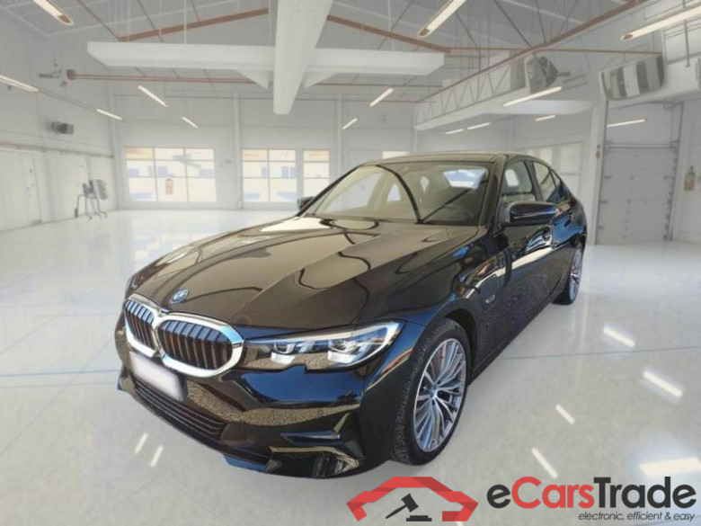 BMW SERIE 3 / 2018 / 4P / BERLINA 330E BUSINESS ADVANTAGE AUT. #1