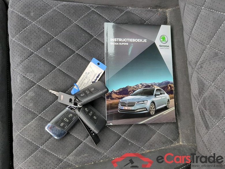 SKODA Superb Combi 110 kW #6