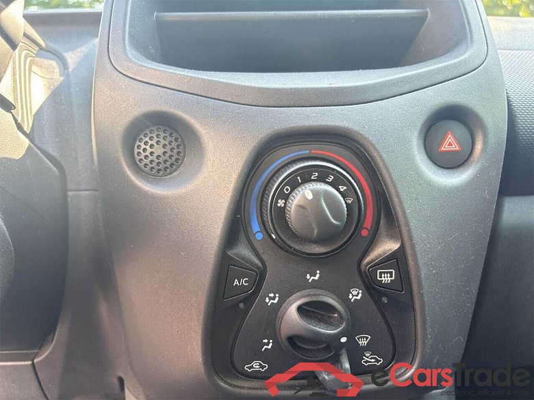 TOYOTA Aygo 1.0 VVT-i x #6