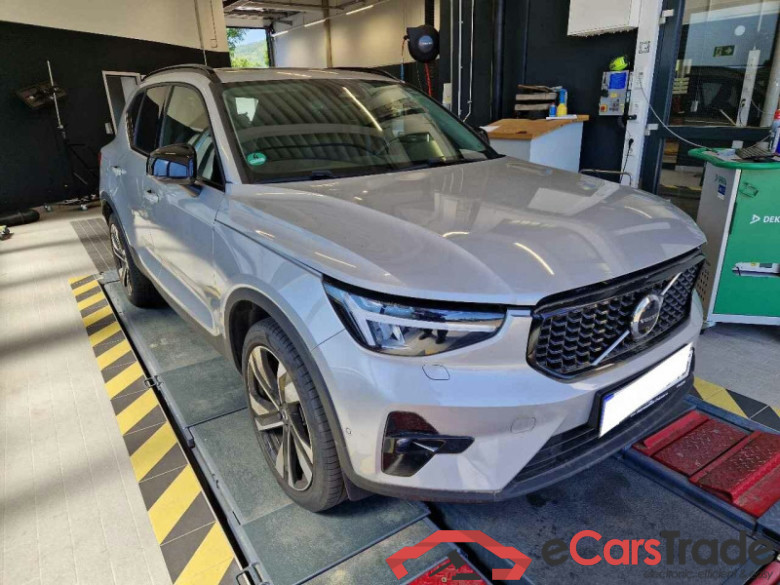 Volvo XC40 (2017->) DE - SUV5 B4 2WD EU6d, Ultra Dark, (Facelift) 2023 - 2024 #2