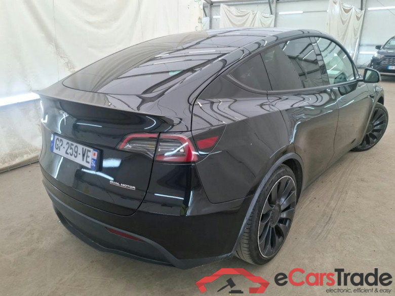 TESLA Model Y / 2020 / 5P / SUV Performance Dual Motor AWD #3