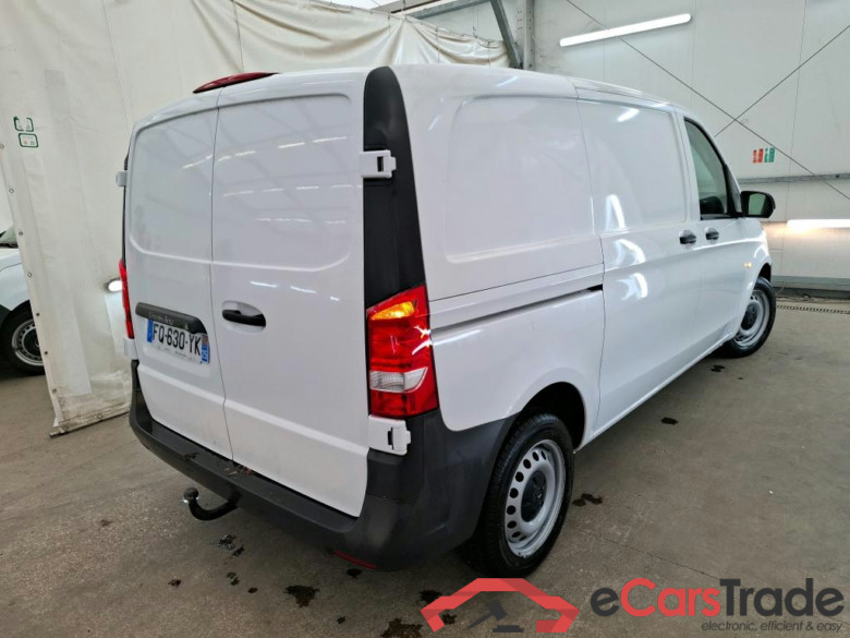MERCEDES-BENZ Vito Compact 2014 4P Fourgon tôlé 114 CDI Compact Pro traction #3