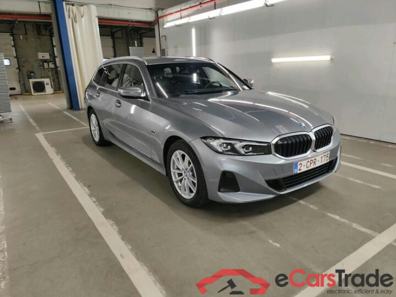 BMW 3 Reeks Touring 3 Reeks Touring 330e (215 kW) (PHEV) 215kW/292pk  5D/P Auto-8 - CO2 indicatief #2