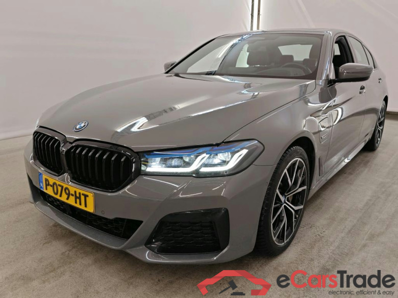BMW 5 Serie Sedan 530e M Sport 4d + Pano #1