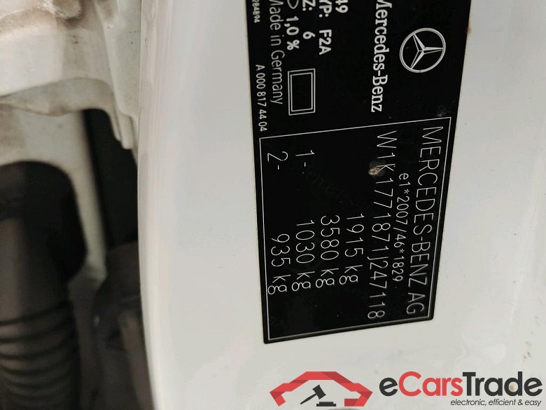 Mercedes-Benz A-Klasse Limousine A 200 7G-DCT Business Solution 4d #6