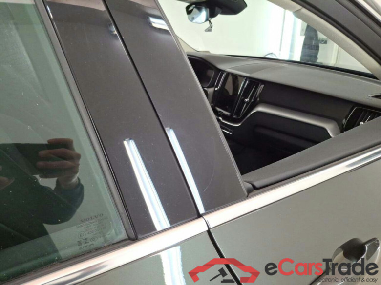 VOLVO XC60 B4 MOM. PRO GEARTRONIC #5
