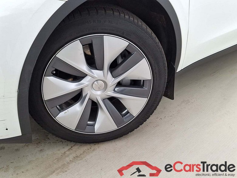 TESLA MODEL Y LONG RANGE AWD AUTOPILOT #5