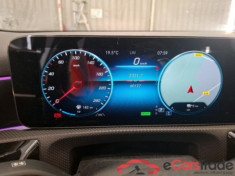 MERCEDES-BENZ Classe A Compact / 2018 / 5P / Berline A 250 e AMG Line 8G-DCT #6