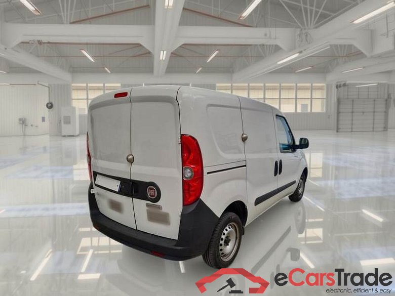 FIAT DOBLÒ CARGO / 2014 / 4P / VETT. FURGONATA CH1 BUSINESS 1.6 MJET 105CV E6D-F SeS #2