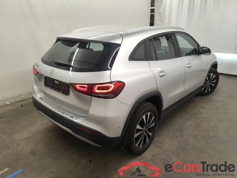 MERCEDES CLASSE GLA DIESEL - 2020 GLA 200 d 150 business Solution 5d Auto #2