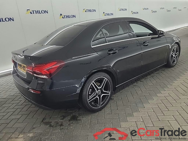 MERCEDES-BENZ A-Klasse Limousine A 180 DCT Business Line 4D 100kW #3