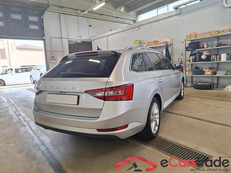 SKODA SUPERB WAGON / 2019 / 5P / STATION WAGON 2.0 TDI EVO 110KW STYLE DSG #2