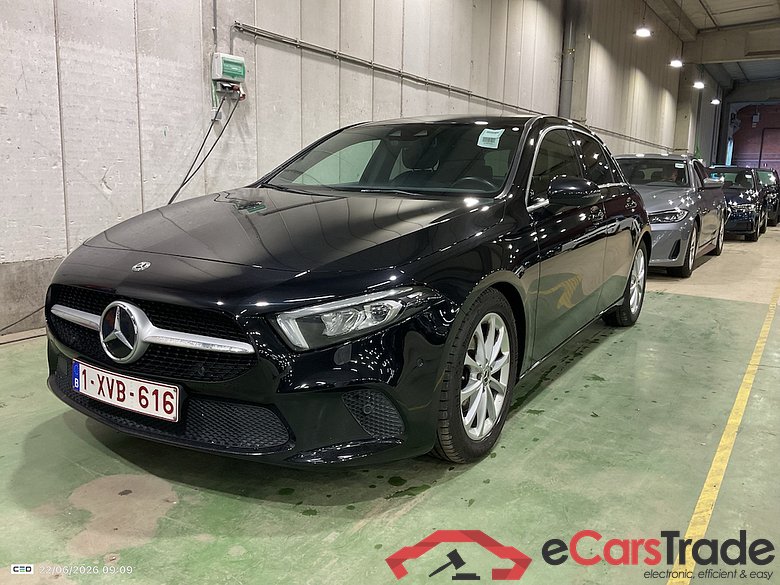 MERCEDES-BENZ CLASS A DIESEL (W177) A 180 d Business Solution