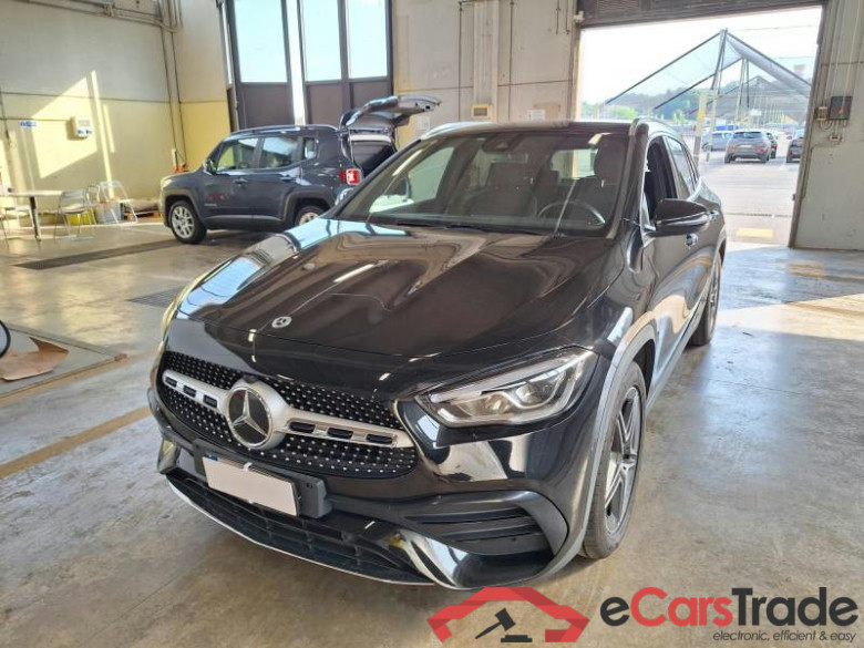 MERCEDES-BENZ GLA / 2020 / 5P / CROSSOVER GLA 200 D AUTOMATIC 4MATIC PREMIUM #1