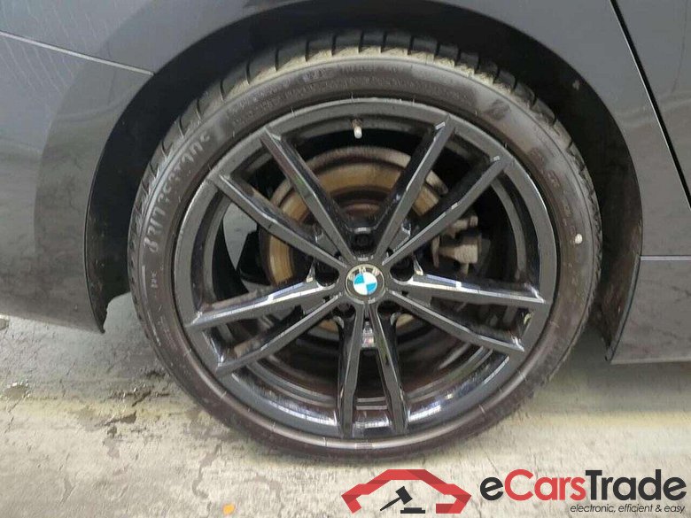BMW 3-serie 318i Executive Ed. #6