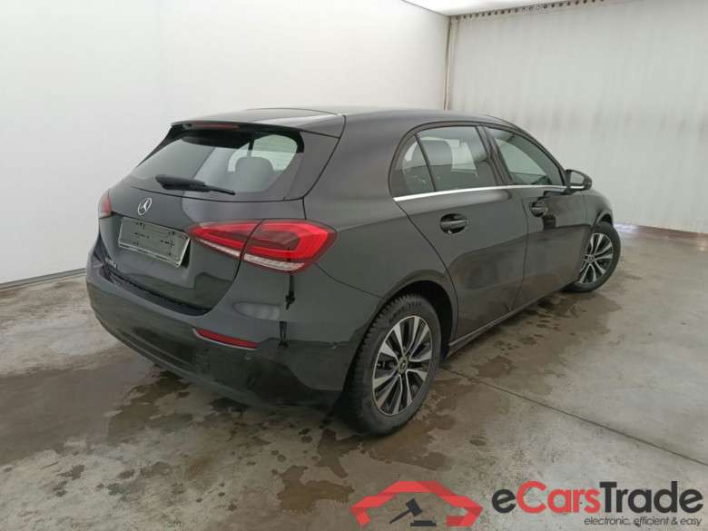 Mercedes-Benz A-Klasse A 180 d Business Solution Aut. 5d #2