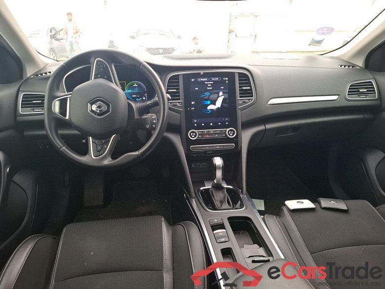 RENAULT Mégane Berline / 2020 / 5P / Berline techno E-Tech hybride rechargeable 160 #5