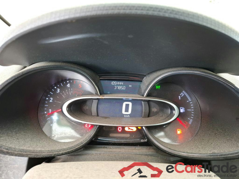 Clio IV Air 1.5 dCi 75CV BVM5 E6 #6