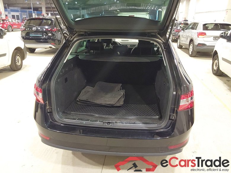 SKODA SUPERB COMBI 1.4 TSI PHEV 160KW DSG6 CLEVER #3
