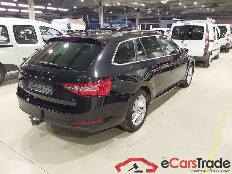 SKODA SUPERB COMBI 1.4 TSI PHEV 160KW DSG6 CLEVER #4