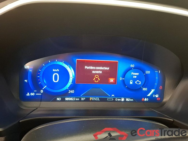FORD Kuga / 2019 / 5P / SUV 2.5 Dur 225 hybrid PHEV Pshift Titanium #6