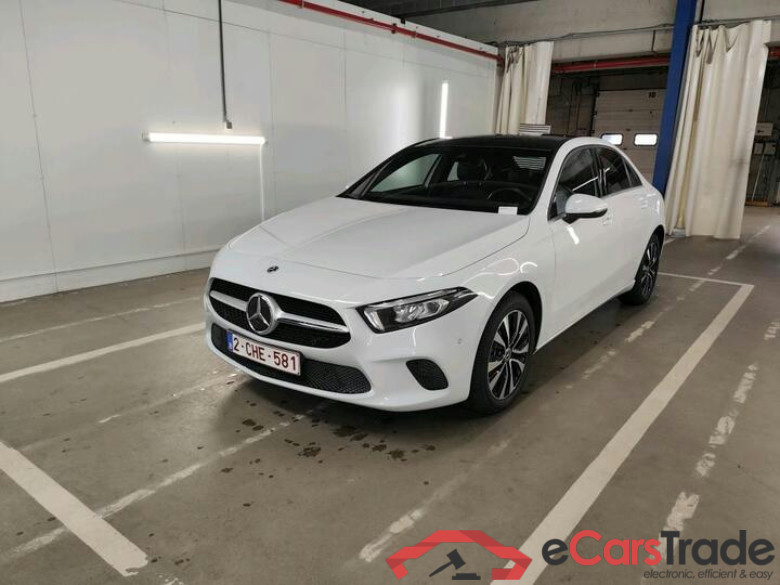 Mercedes A-Klasse Limousine A-Klasse Limousine A 250 e Business Line (PHEV) 160kW/218pk  4D/P Auto-7 #1