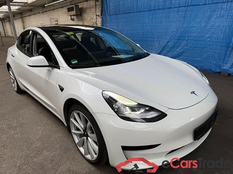 TESLA Model 3 RWD Hinterradantrieb 4d 239kW #1