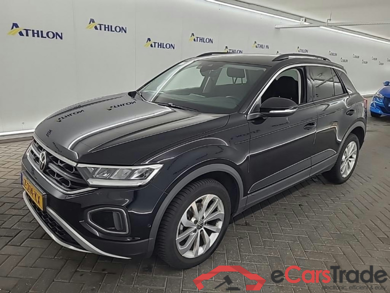 VOLKSWAGEN T-Roc 1.0 TSI 81kW Life Edition 5D #1