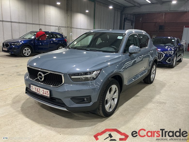 VOLVO XC40 DIESEL 2.0 D3 Momentum Pro #1