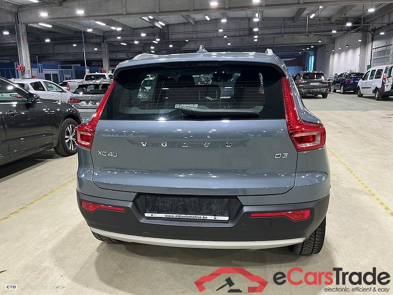 VOLVO XC40 DIESEL 2.0 D3 Momentum Pro #5