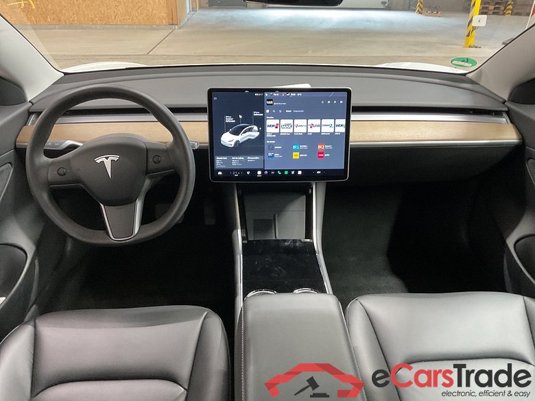 TESLA Model 3 Standard Reichweite Plus Hinterradantrieb 5d 225kW #3