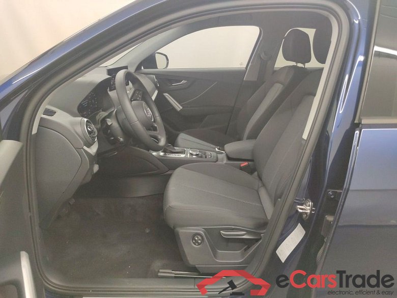 Audi Q2 35 TDI S tronic quattro S Line 5d #3
