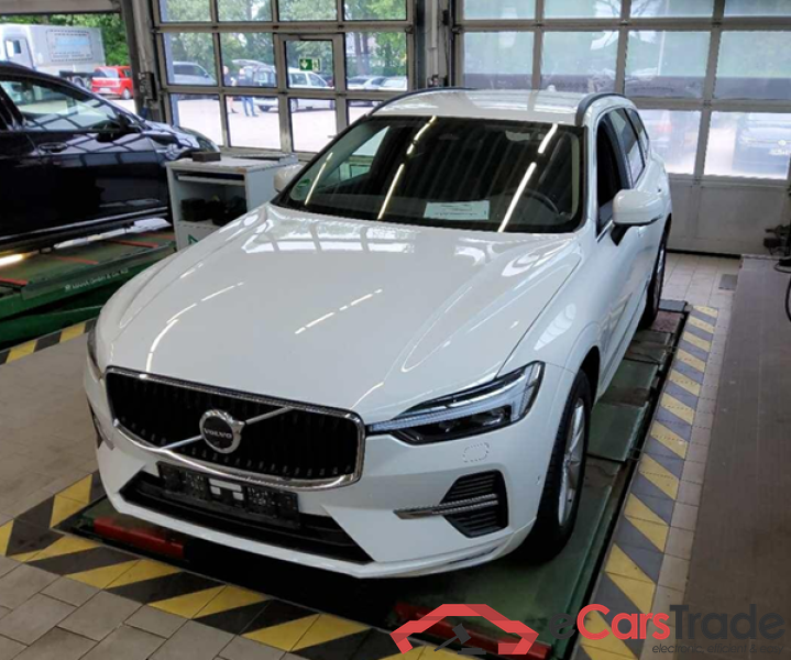 Volvo XC60 (03.2017->) DE - SUV5 B4 (Benzin) 2WD EU6d, Momentum Pro Mild-Hybrid, (Facelift) 2021 - 2022 #1