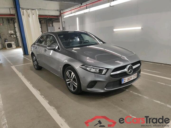 Mercedes A-Klasse Limousine A-Klasse Limousine A 250e Business Solution (PHEV) 160kW/218pk  4D/P Auto-8 #2