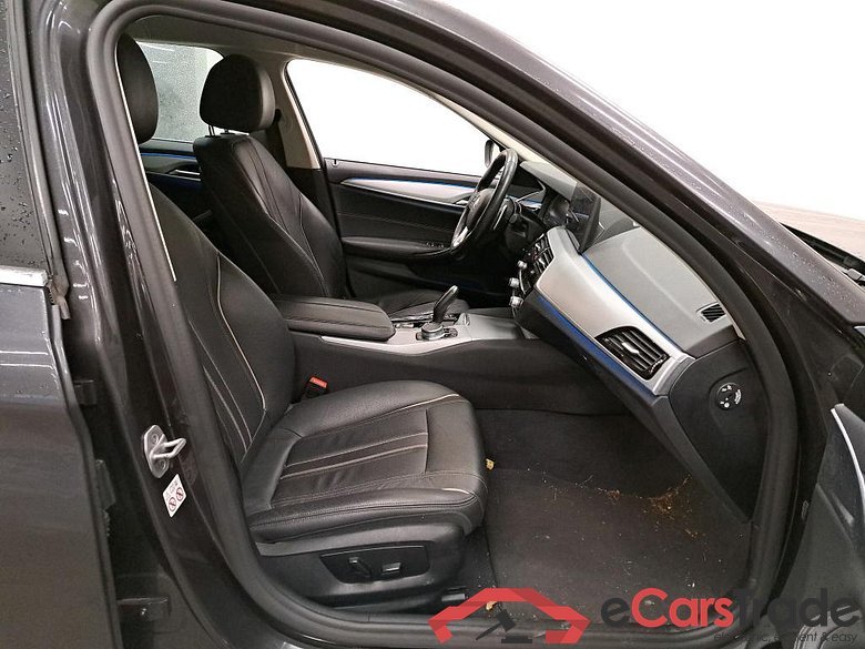 BMW - BMW 5 TOURING 530e Auto 292PK Business Ed    ***           INJECTOR &  ENGINE PROBLEMS / DAMAGE    -   MOTORSCHADEN  -  EINSPRITZDUSE         ***                Pack Driving  & Parking Assistant Plus * HYBRID * #3