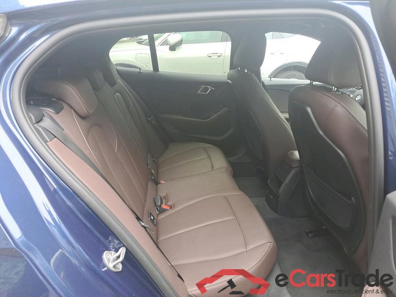 BMW 1 SERIES HATCH 1.5 116IA (80KW) #5
