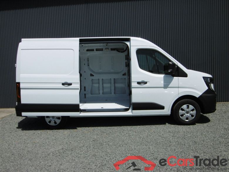 Renault Master Extra IV 3500 L2H2 2.0 Blue dCi 150ch EDC #4