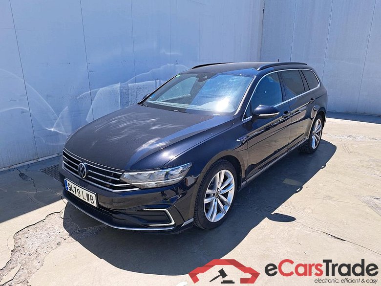 VOLKSWAGEN Passat / 2019 / 5P / familiar Variant GTE 1.4 TSI e-Power 115kW + 85kW