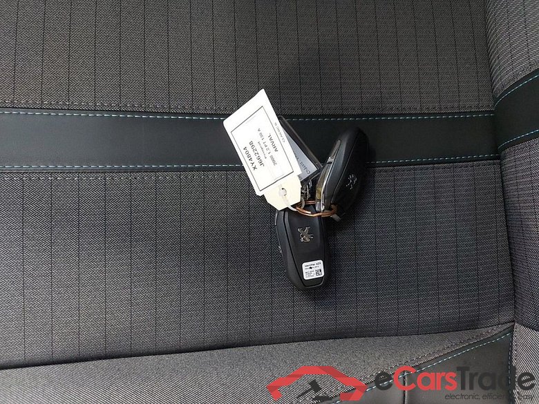 PEUGEOT 2008 - 2020 1.2 PureTech 130 Allure S&S (EU6.3) 5d #4
