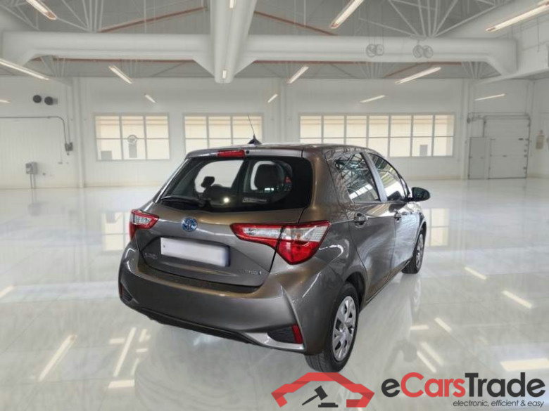 TOYOTA YARIS / 2017 / 5P / BERLINA 1.5 HYBRID BUSINESS #2
