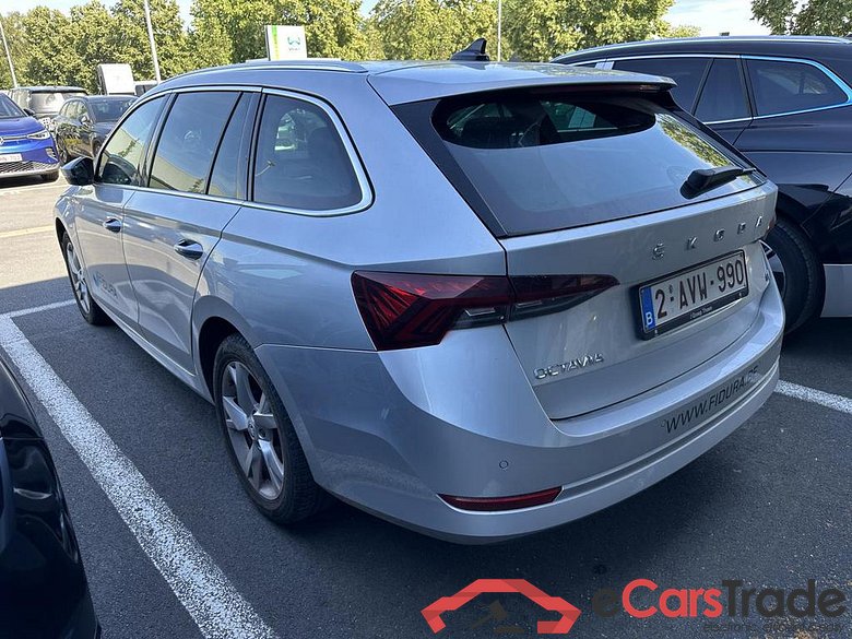 SKODA Octavia Combi PHEV Octavia SW PHEV 1.4 TSI Ambition DSG #4