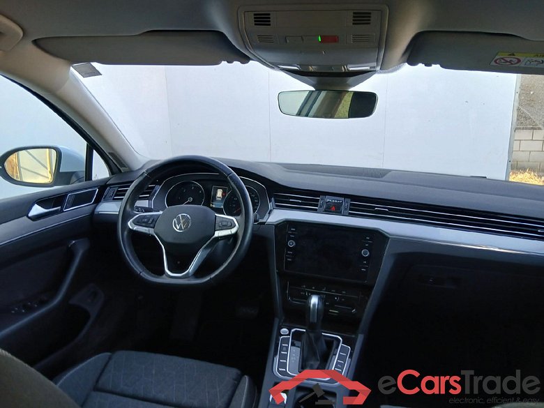 VOLKSWAGEN Passat / 2019 / 5P / familiar Variant Executive 2.0 TDI 110kW DSG #3