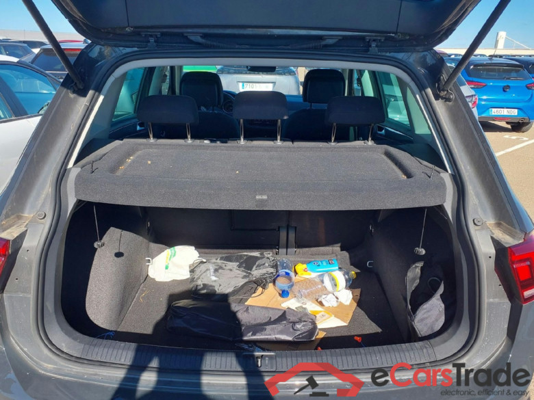 VOLKSWAGEN Tiguan / 2020 / 5P / todoterreno Life 2.0 TDI 110kW (150CV) DSG #6