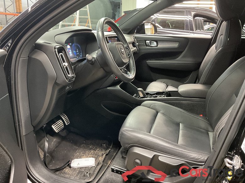 XC40 R Design Recharge Plug-In Hybrid 2WD 1.5 T5 192KW AT7 E6d #4