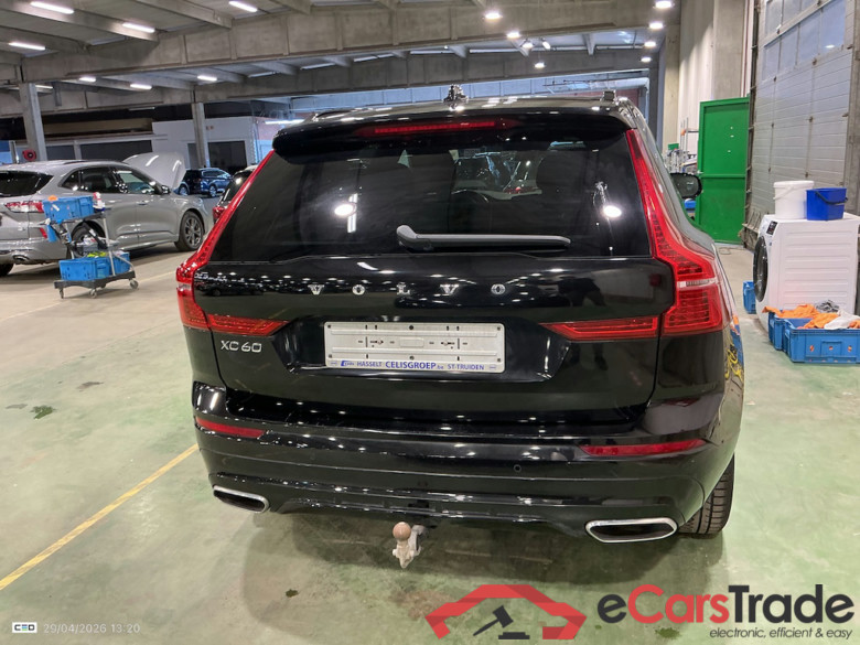 VOLVO XC60 DIESEL - 2017 2.0 B5 AWD R-Design Geartronic AdBlue #5