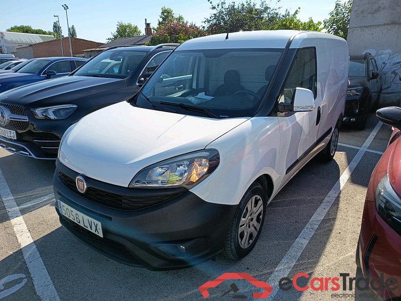 FIAT Doblò Cargo/2015/4P/furgón derivado de turismo Cargo SX 1.6 Mjet 66kW (90CV) (AC)