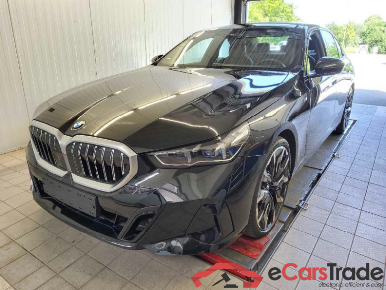 BMW 5 Limousine (G60)(07.2023->) DE - Lim4 520 i EU6e, M Sport, 2023 - 2026 #1